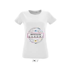 Finitions : Impression numérique quadri sur t-shirt blanc femme Sol's modèle Régent Fit. 
Avantages : L'impression numérique haute définition permet un rendu de couleur exceptionnel. Exemples d'utilisation : Vêtements de travail, évènementiels ... C... 